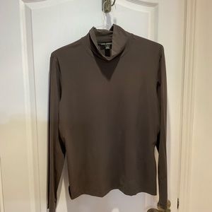 ST JOHN Khaki green turtle neck